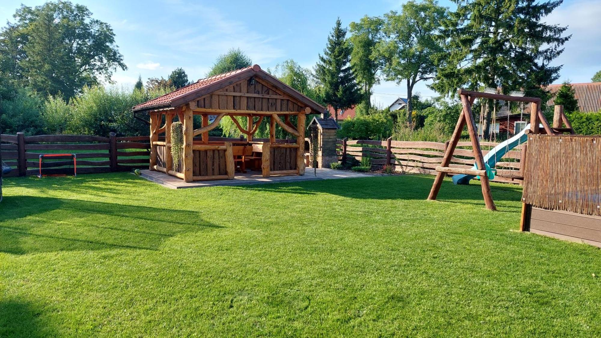 Pokoje U Wiktorii Sztutowo Exteriör bild