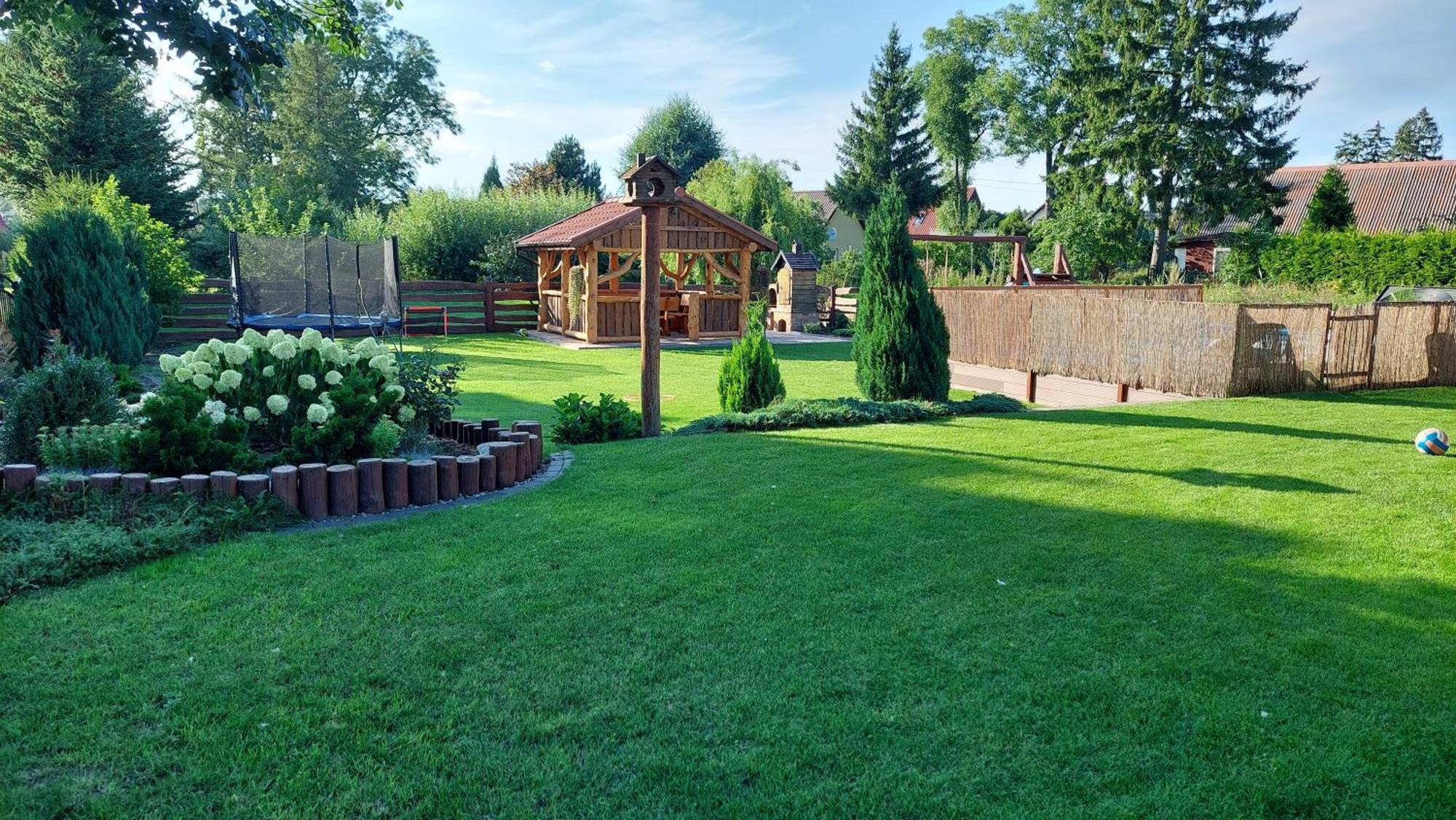 Pokoje U Wiktorii Sztutowo Exteriör bild